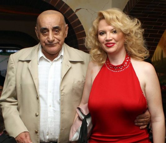 Oana Lis este speriata ca va deveni mamica!