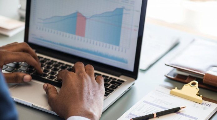 Ce este externalizarea comerciala?