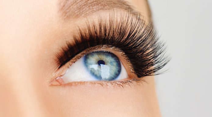 Conturează-ți frumos privirea, optând cu încredere pentru gene false