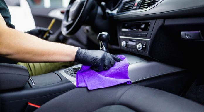 Întâmpini o problemă la mașină? Iată de ce să apelezi la serviciile unui service auto!