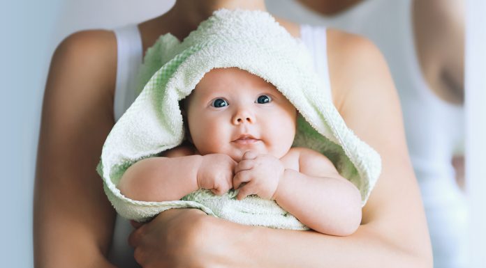 4 lucruri esentiale pentru ingrijirea bebelusului