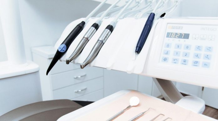 Aparat dentar invizibil: tratament ortodontic discret și planificare digitală precisă